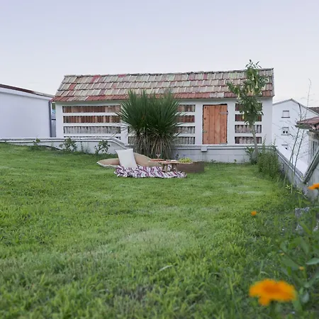 Bleu Maison- Muxica Do Campo 3 * Arís